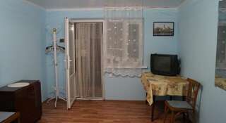 Гостиница Александра Ейск Трехместный номер эконом-класса с общей ванной комнатой-6